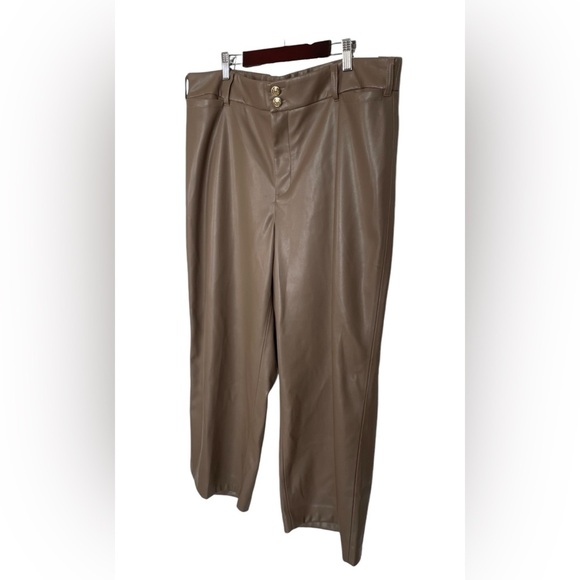 NWOT Chico’s Faux Leather Wide Leg Cropped Pants Tan Fall Fashion Size 3 (16) - Picture 8 of 11
